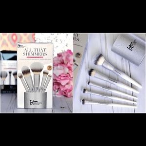 NEW Make up brushes “it for Ulta” LIMITED EDITION